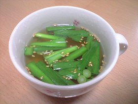 即席ニラスープ