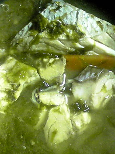 半額セール♪真鯛のアオサ汁の写真