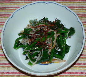 ほうれん草とカニかまの中華風お浸し