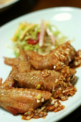 えっ?砂糖〆?鶏手羽の素揚げ。