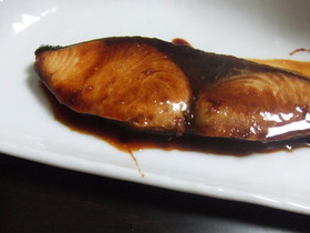 簡単♪ぶりの照り焼き☆バター風味