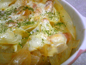 油不要!玉ねぎとウインナーのチーズ焼き★