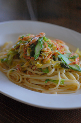 桜海老とキャベツの春色パスタ