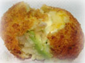 チーズイン☆ころころアボカドコロッケ