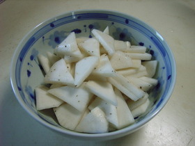 電子レンジでかぶのカリコリ浅漬け