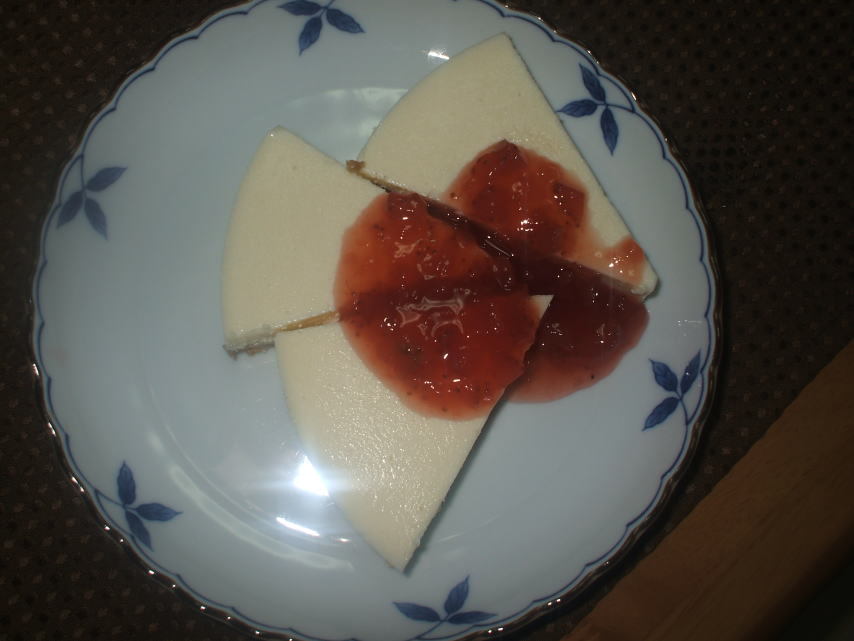 レアチーズケーキ・プレーンヨーグルト使用の画像