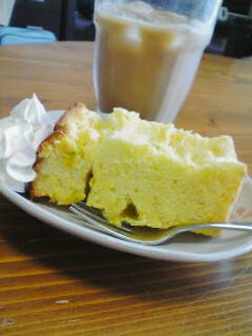 かぼちゃの小さいシフォンケーキ
