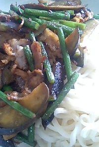 豚バラ＆ニンニク芽＆ナスのジャージャー麺