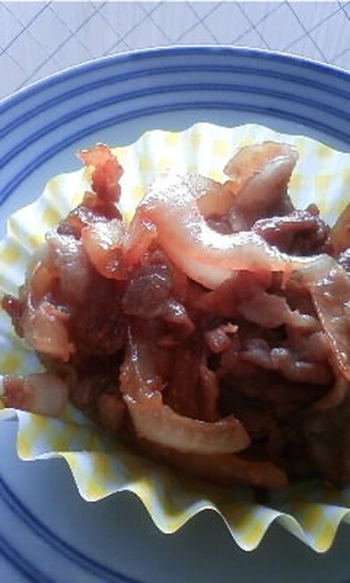 お弁当にヘルシー豚とこんにゃくの生姜焼きの写真
