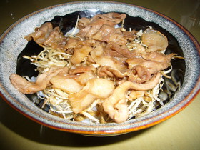 パリパリごぼうの豚丼