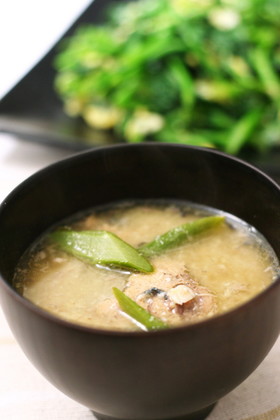 【山うどレシピ・茎】うどと鯖缶の味噌汁