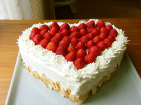 【ハート*いちごケーキ】