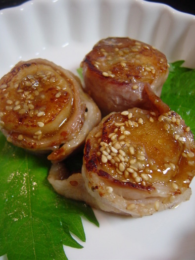 豚バラ肉巻き長芋ステーキの写真