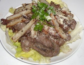ラム肉のバジルソース焼き
