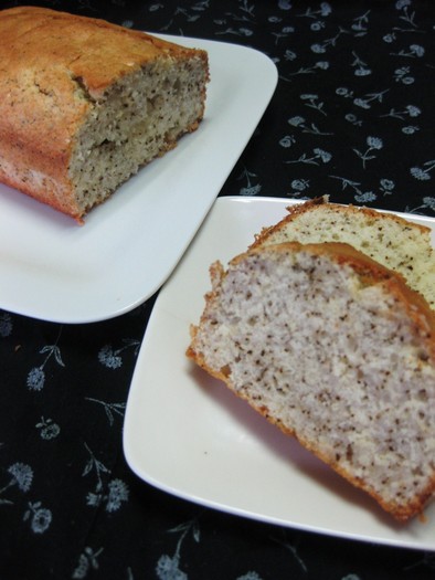 卵白とミルキー紅茶なパウンドケーキの写真