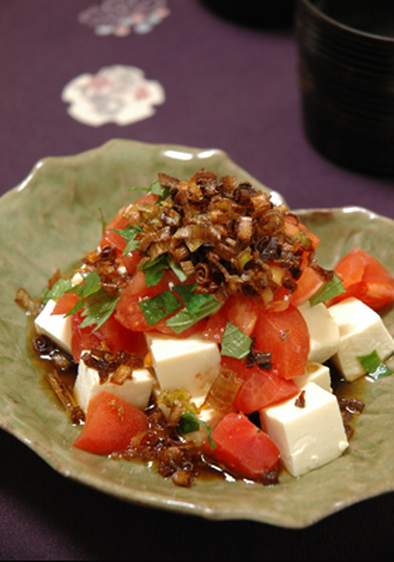 揚げネギで豆腐トマトサラダの写真