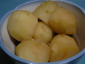簡単♪箸休め じゃがいも煮物