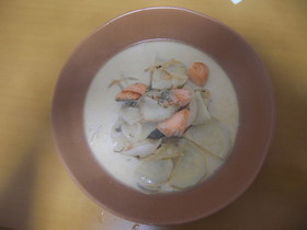 鮭のミルクスープ