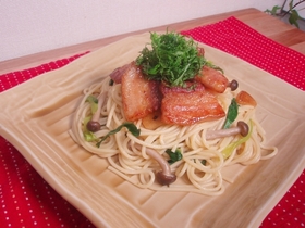 豚肉のガッツリパスタ 柚子コショウ仕立て