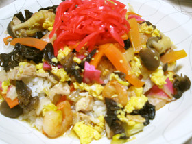 豚丼に続け!?中華ちらし!