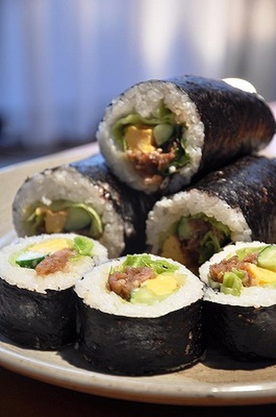 焼き肉の♬巻き寿司の写真