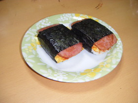 スパムおにぎり