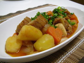 新じゃがと鶏肉のコチ。