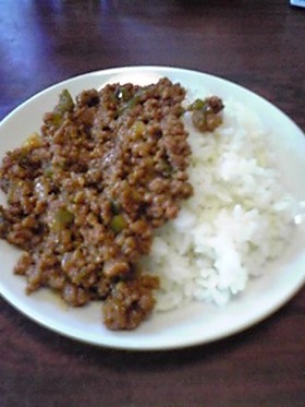 給食で出たドライカレー