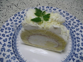 ♪クリームたっぷりロールケーキ♪