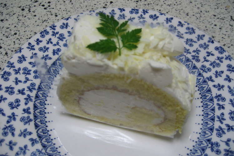 クリームたっぷりロールケーキ レシピ 作り方 By プッチーママ クックパッド 簡単おいしいみんなのレシピが357万品