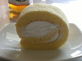 われないよ♪ Honeyロールケーキ