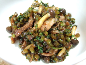 大根菜としめじと豚肉の甘辛炒め煮