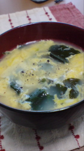 ワカメと卵のさっぱりスープ