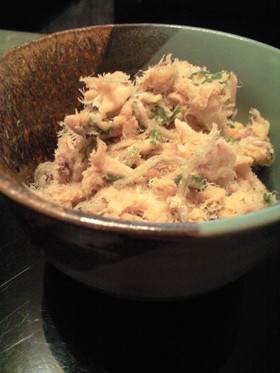 昨日の魚の食べ残しが変身!☆味噌つつき☆