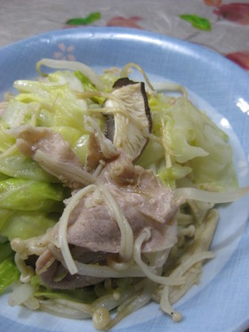 キャベツともやしのレンジ蒸し