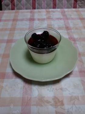 レアチーズケーキ(ブルーベリーソース)