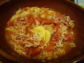 しらすとトマトでタパス気分