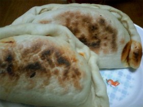 子供とカルツォーネ風