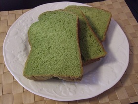 HBで。ふわふわ抹茶食パン♪