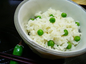 ★グリンピースご飯★