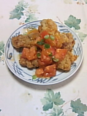 鶏のから揚げ あっさりトマトソースかけ
