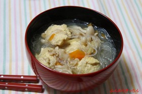 たまごつくねの春雨スープ