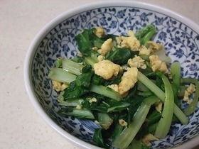 卵と小松菜のオイスターソース炒め♪
