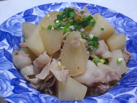 豚ばらと大根の煮物