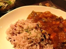 冷蔵庫の残り野菜で簡単本格レトルトカレー
