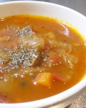 野菜たっぷりトマトスープ