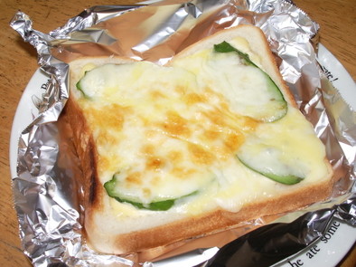 簡単☆ビックリチーズトーストの写真