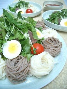韓国の麺料理 チェンバンククス