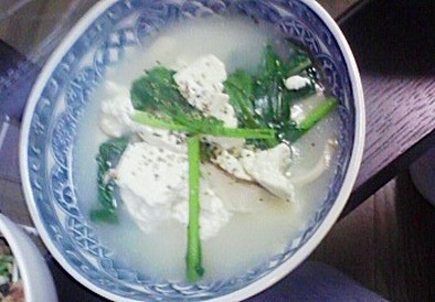 豆腐と椎茸のスープの写真