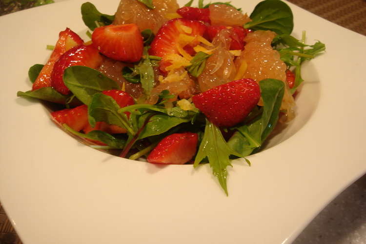 苺とグレープフルーツのサラダ レシピ 作り方 By Littlelily07 クックパッド